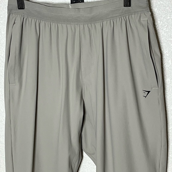 Gymshark Tan Nylon Blend Pants Sz Med - Picture 2 of 8